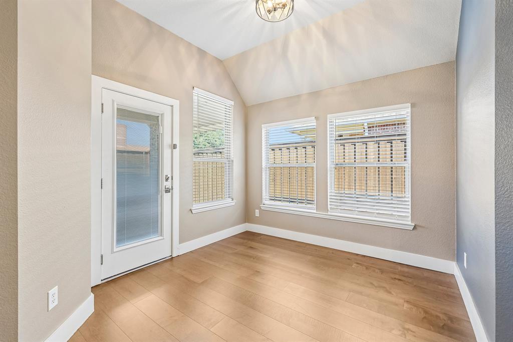 1211 Windgate Way Property Photo 11