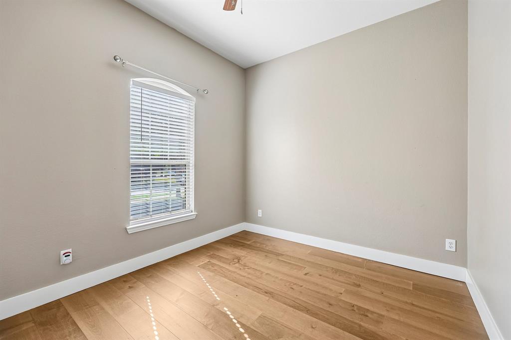1211 Windgate Way Property Photo 24