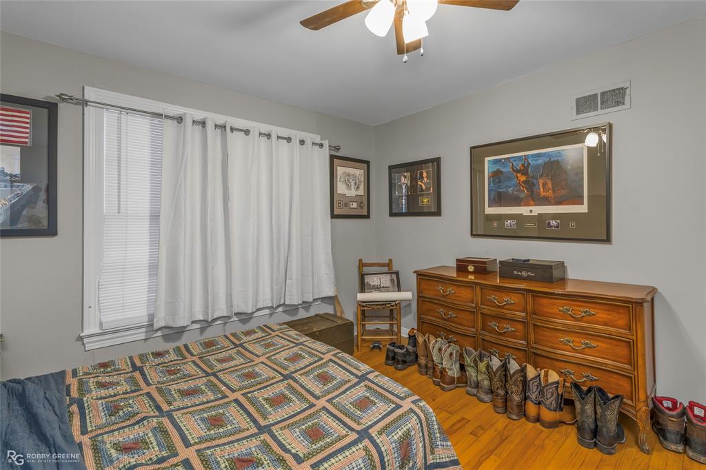 367 Leland Avenue Property Photo 17