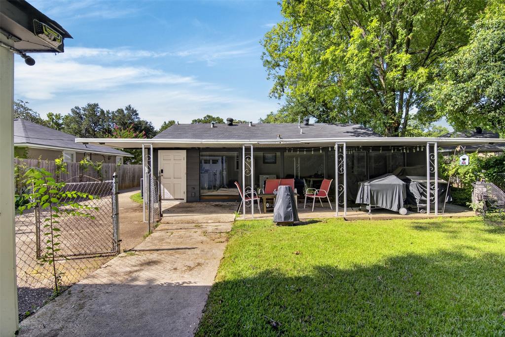 367 Leland Avenue Property Photo 25