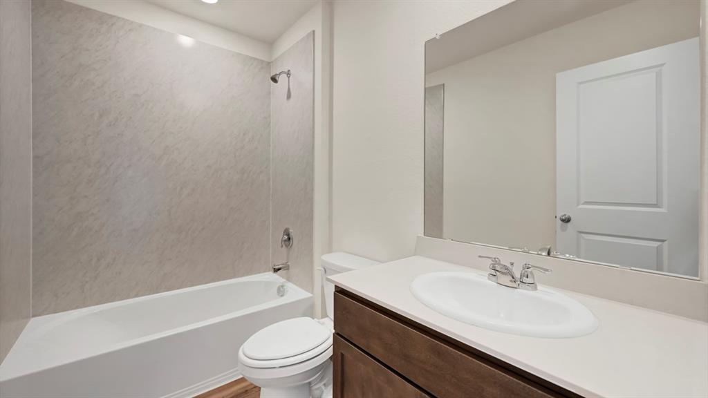 247 Whispering Pine Drive Property Photo 3