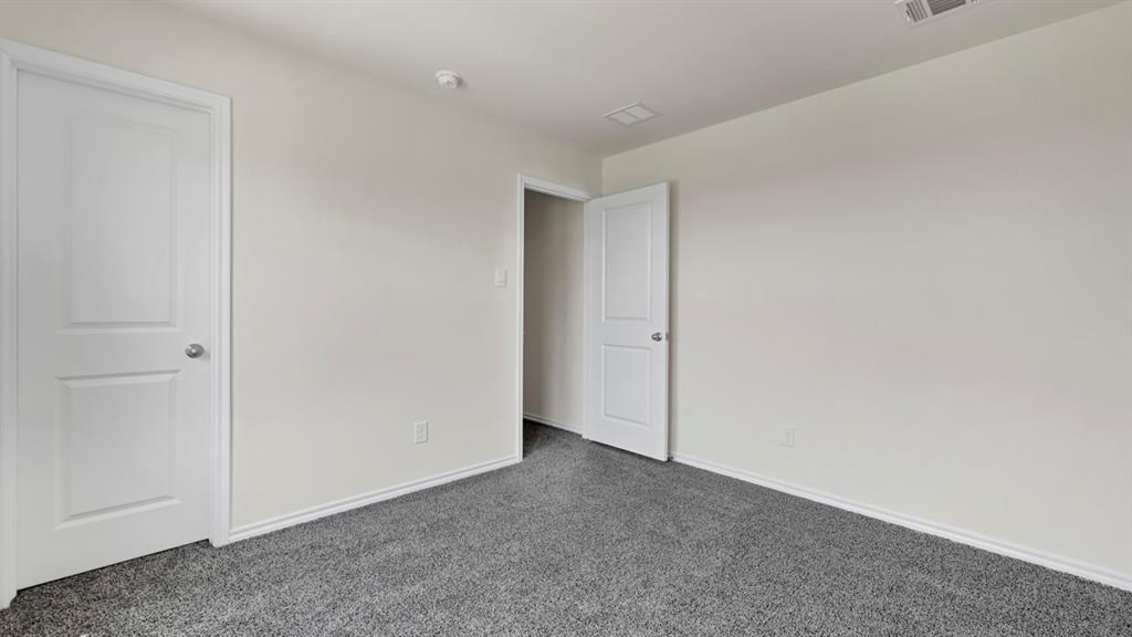 247 Whispering Pine Drive Property Photo 10