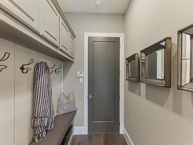 904 Devonshire Drive Property Photo 13