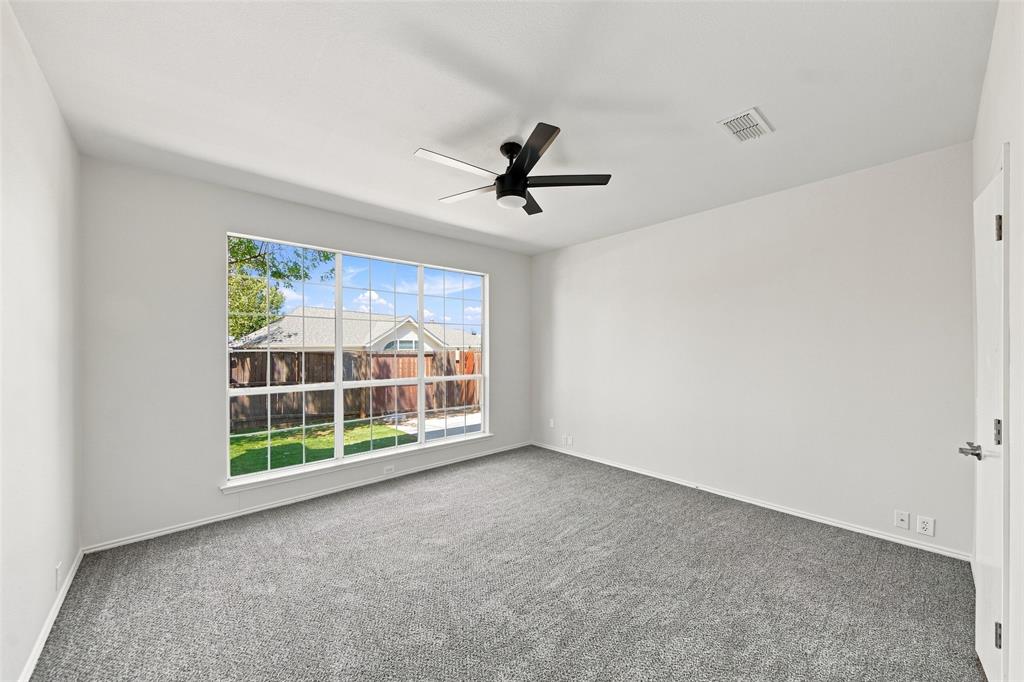 337 Bluewood Lane Property Photo 15