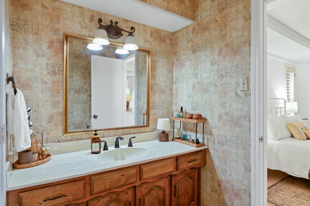 621 Harvest Glen Drive Property Photo 16