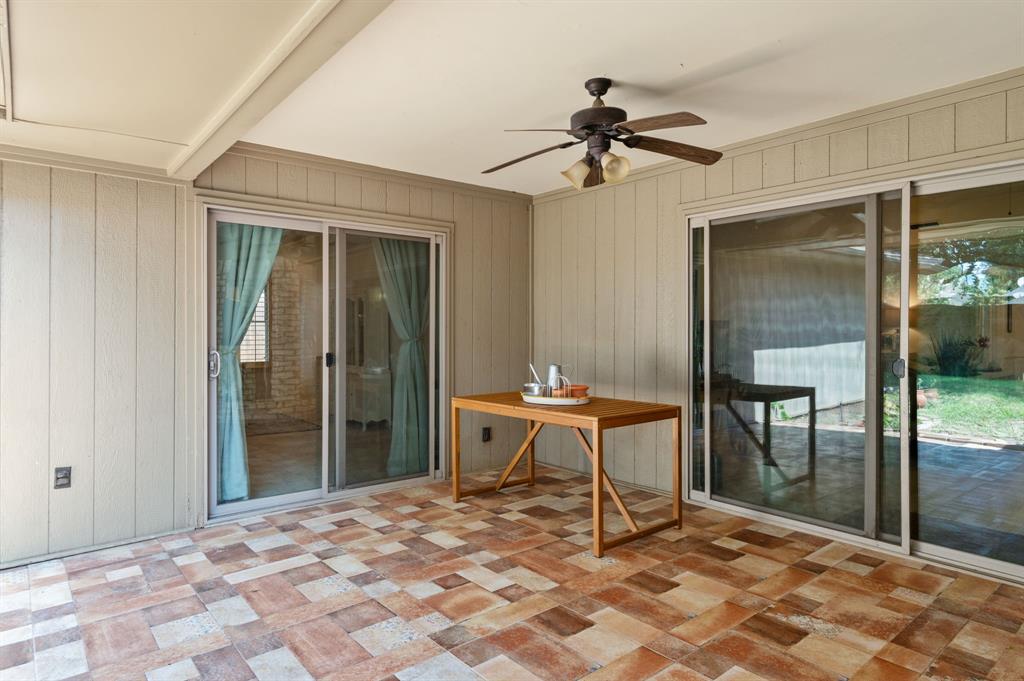 621 Harvest Glen Drive Property Photo 20