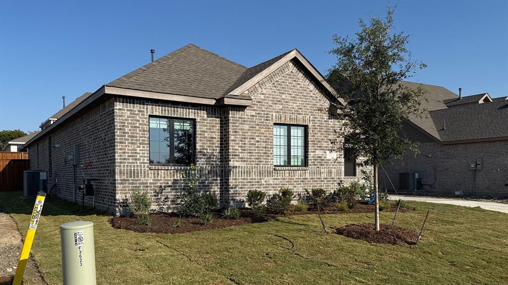 3623 Castleberry Drive Property Photo 4