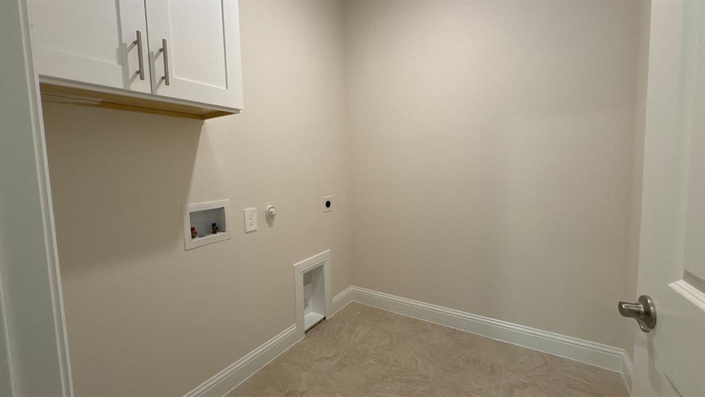 3623 Castleberry Drive Property Photo 5