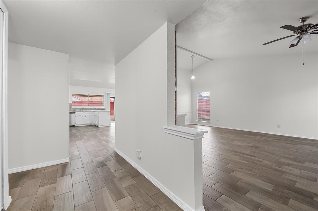 1323 Rivercrest Boulevard Property Photo 4
