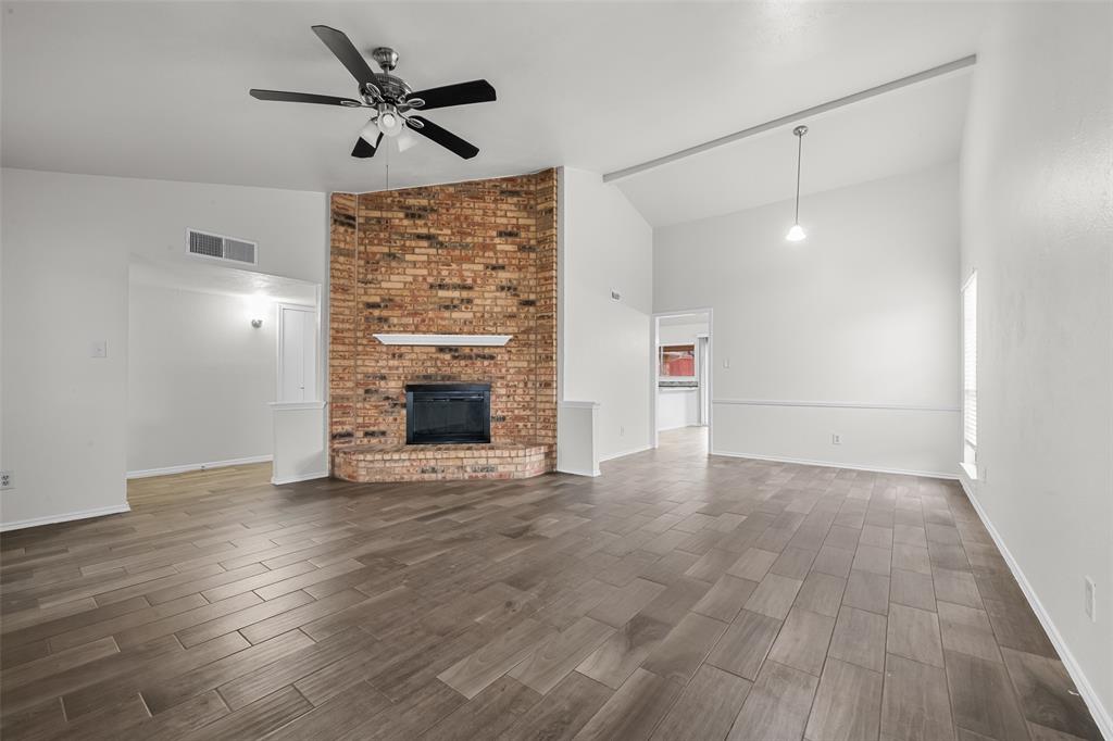 1323 Rivercrest Boulevard Property Photo 6