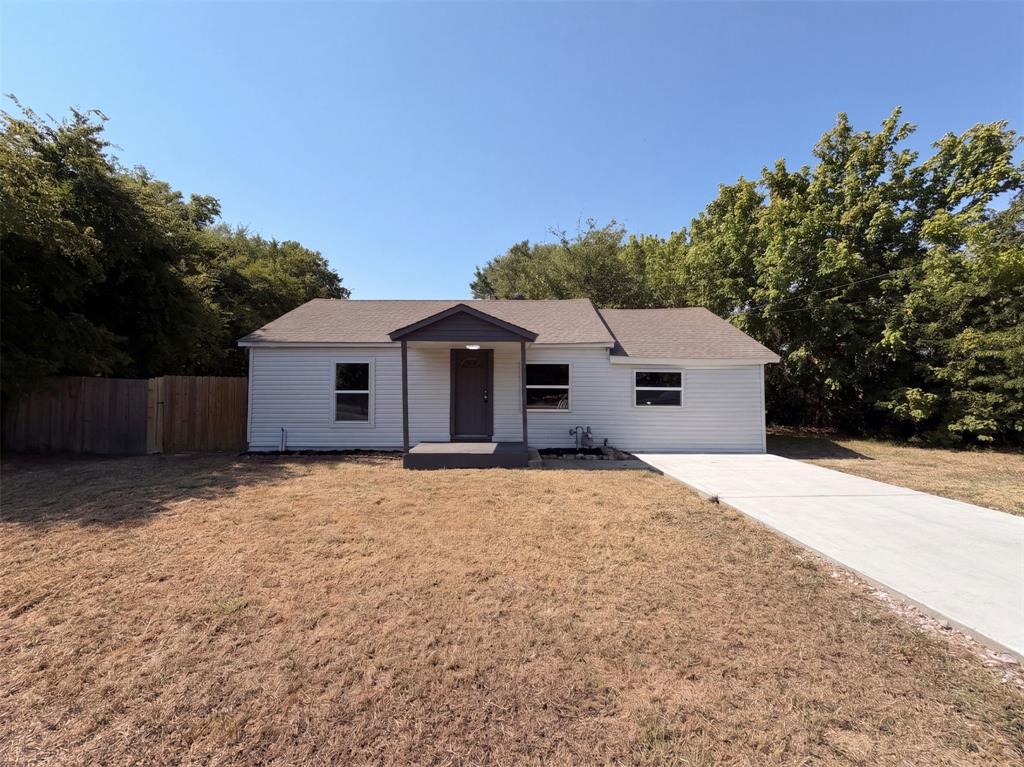 1418 Moss Street Property Photo 17