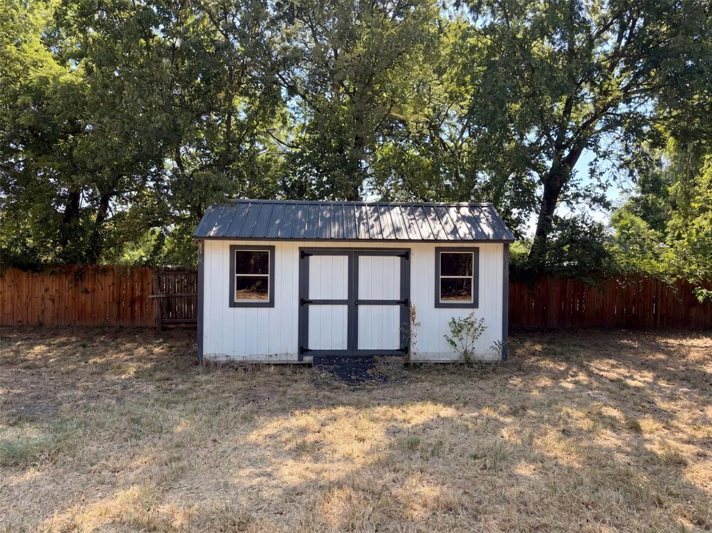 1418 Moss Street Property Photo 19