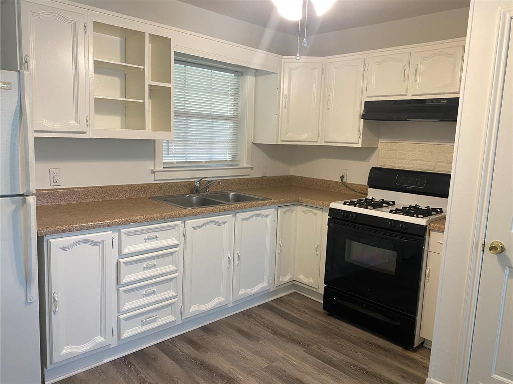 425 Wanda Way Property Photo 3