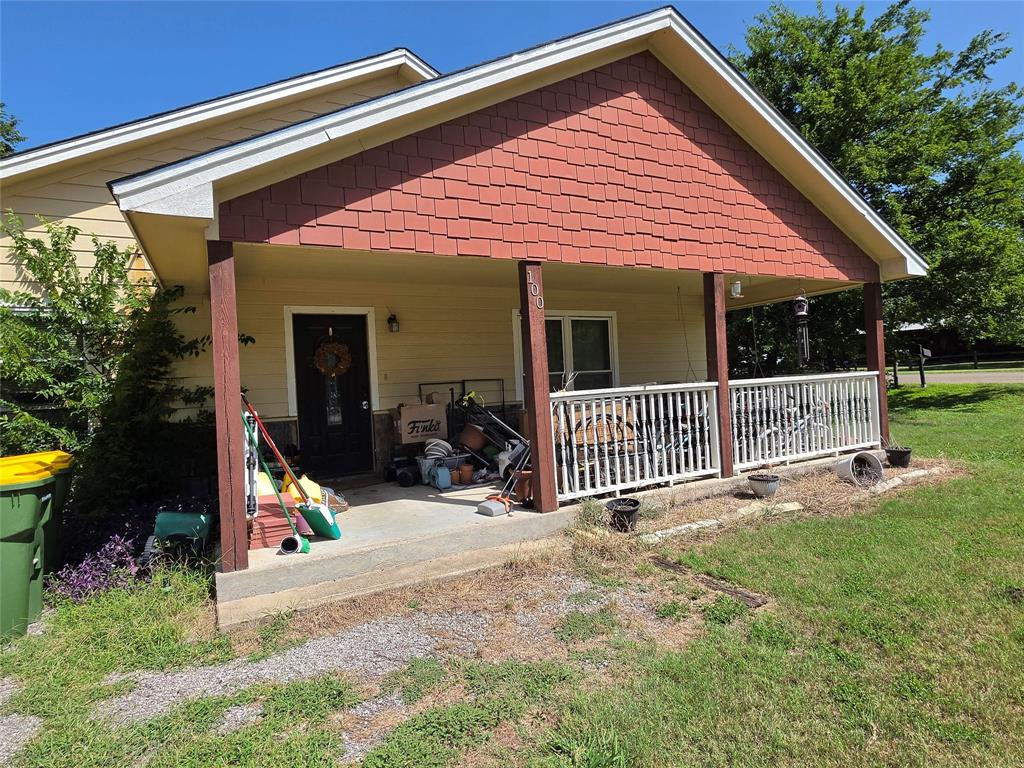 100 S 2nd Street Property Photo 1