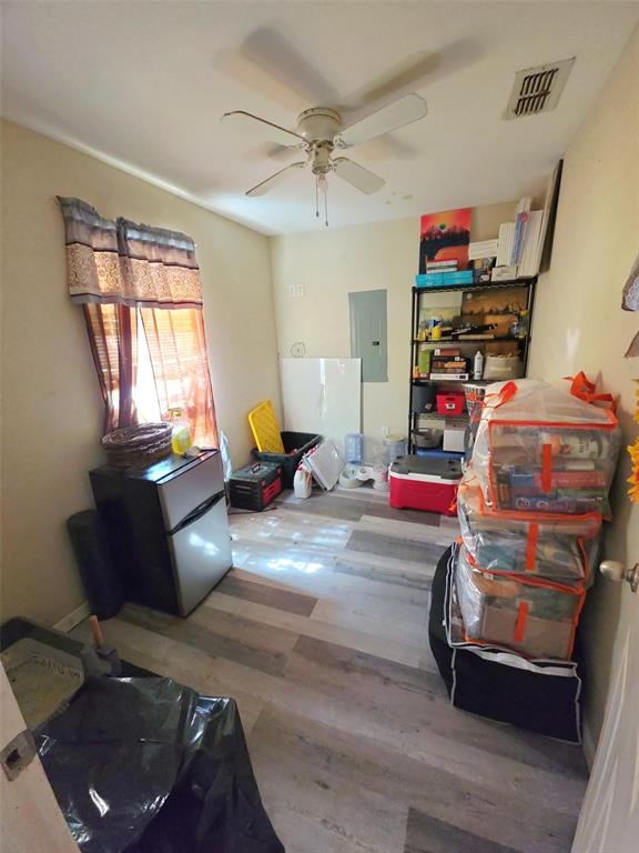100 S 2nd Street Property Photo 7