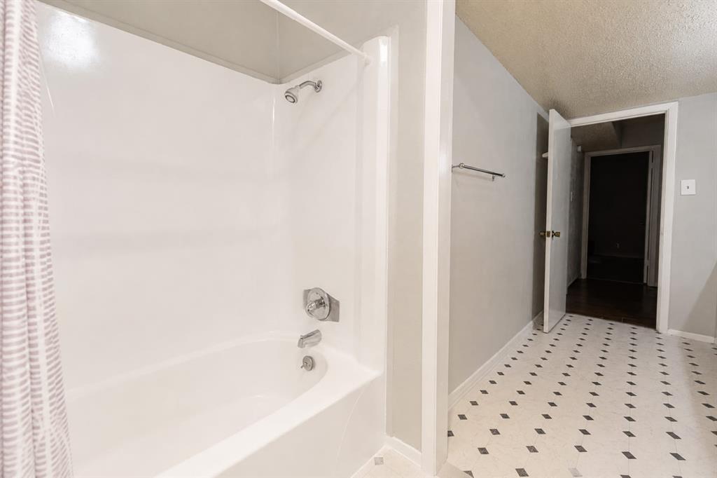 2149 Fleur De Lis Court A Property Photo 15