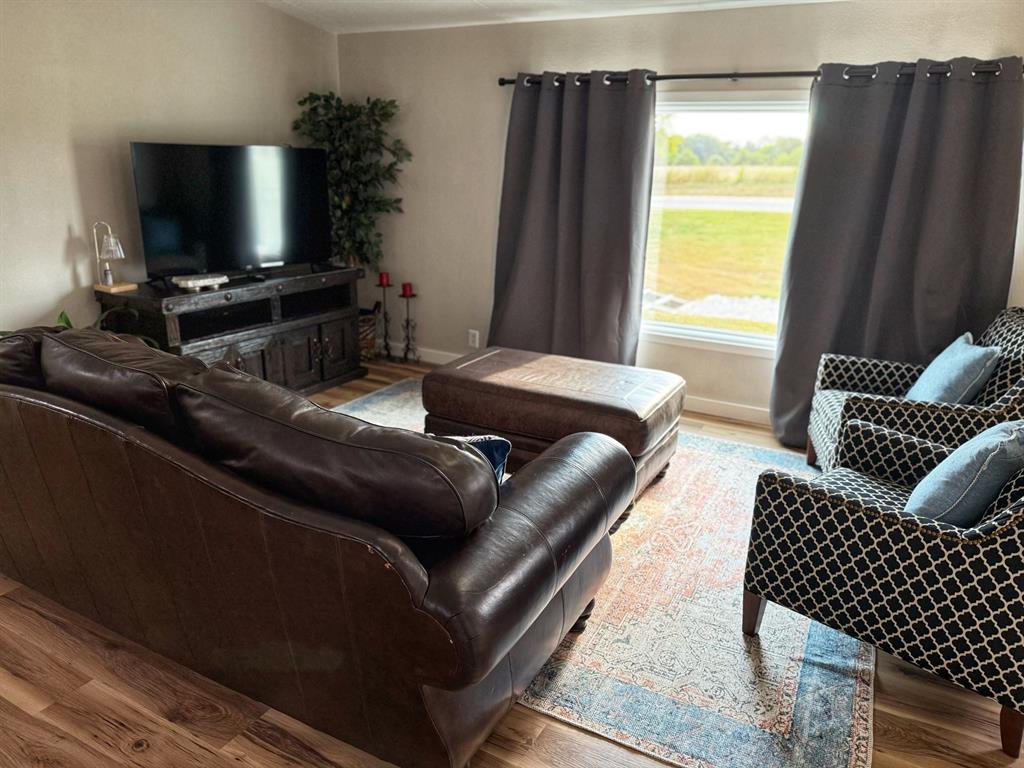 7528 Fm 2071 Property Photo 6