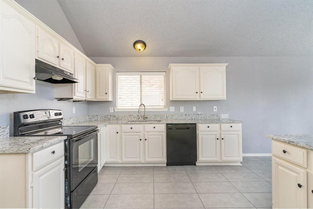 1534 Harvest Run Drive Property Photo 6