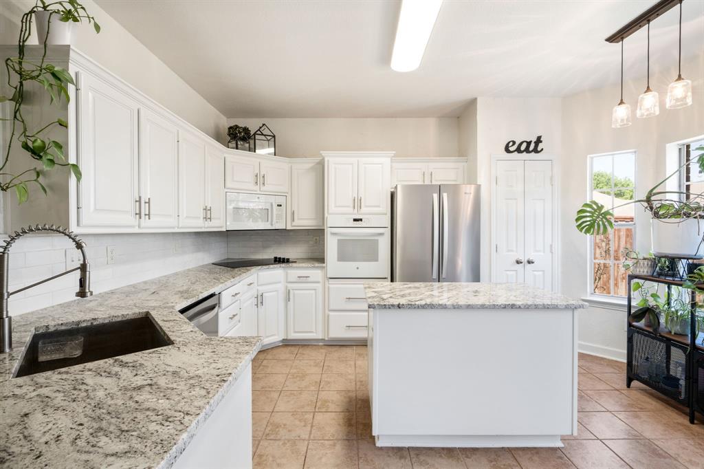 11414 Promenade Road Property Photo 4