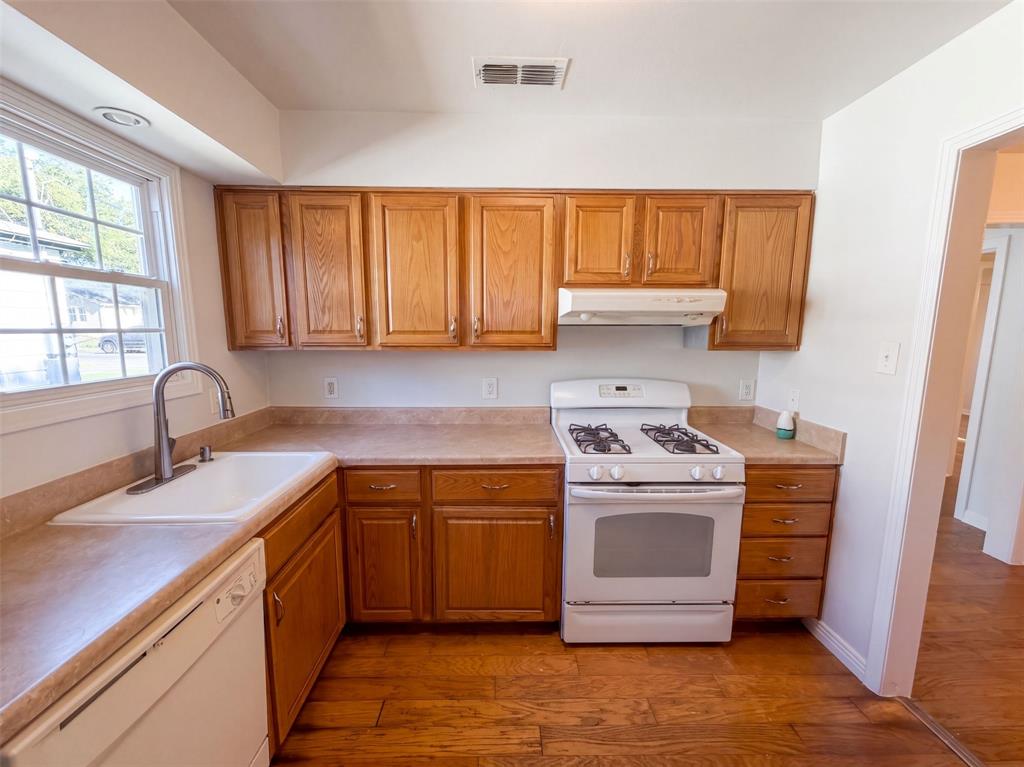 3802 Poinsettia Drive Property Photo 14