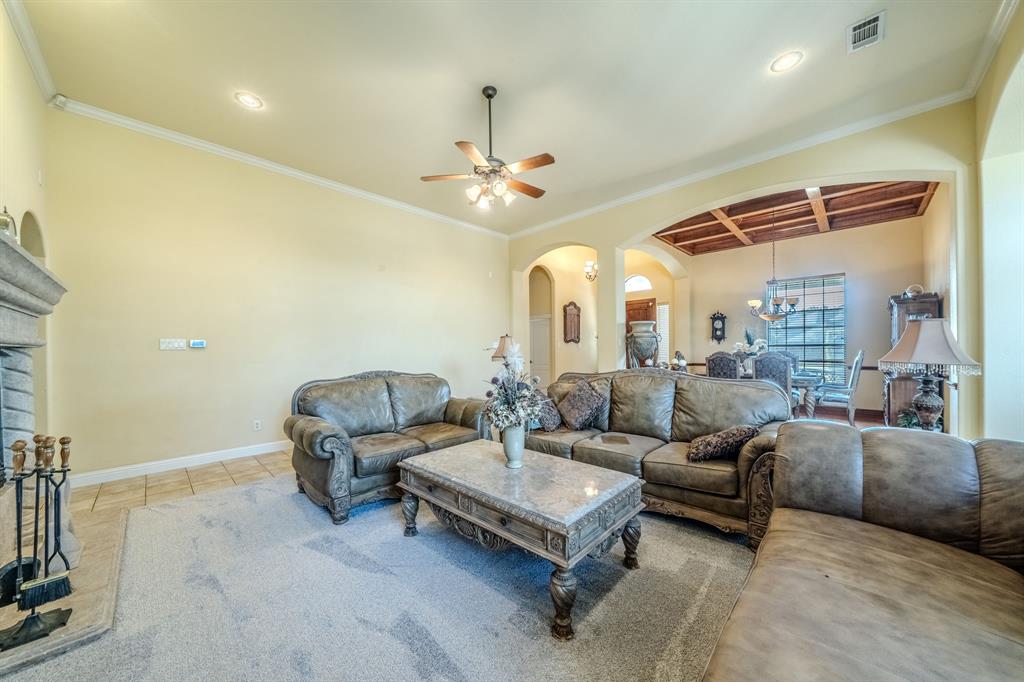 1309 Heritage Hill Drive Property Photo 4
