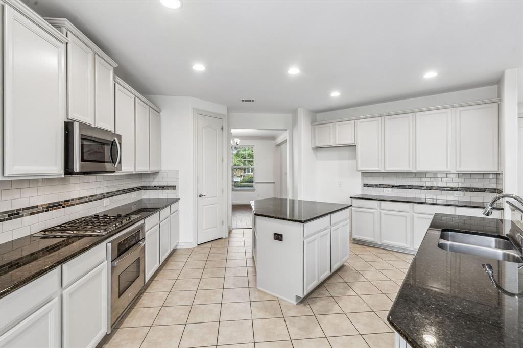 12415 Payne Street Property Photo 11