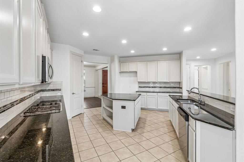 12415 Payne Street Property Photo 12