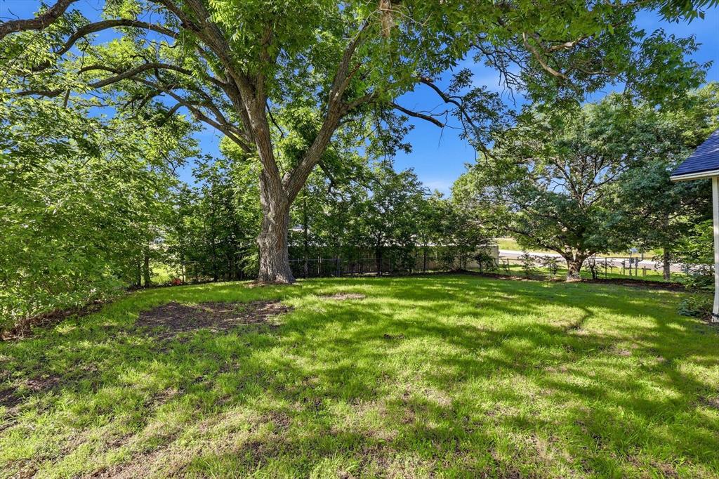 754 N Main Drive Property Photo 6