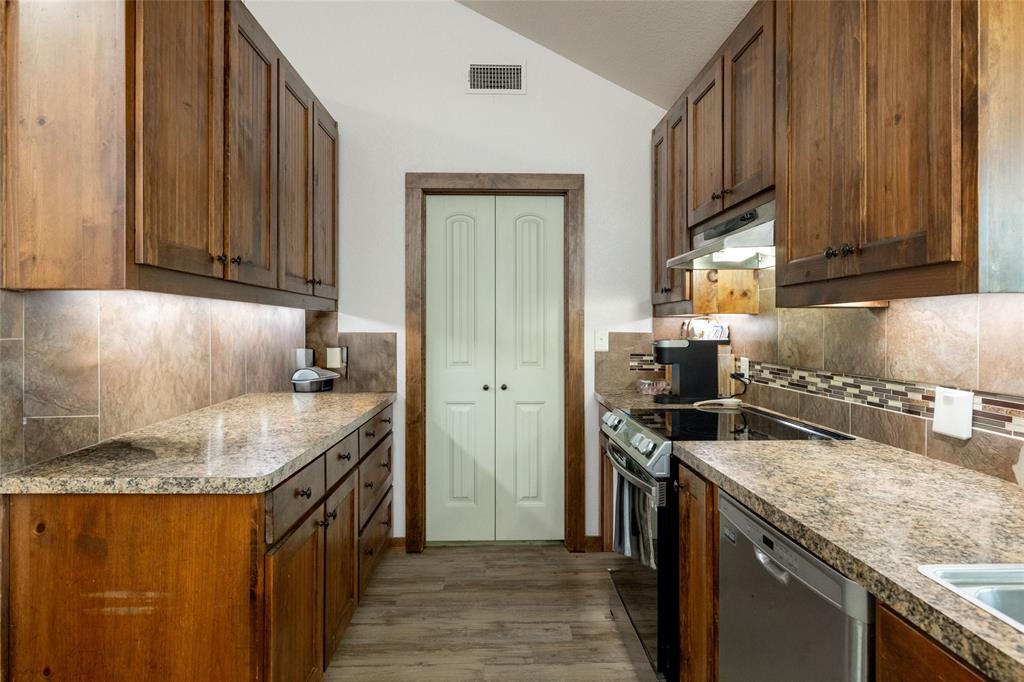493 Browning Road Property Photo 8