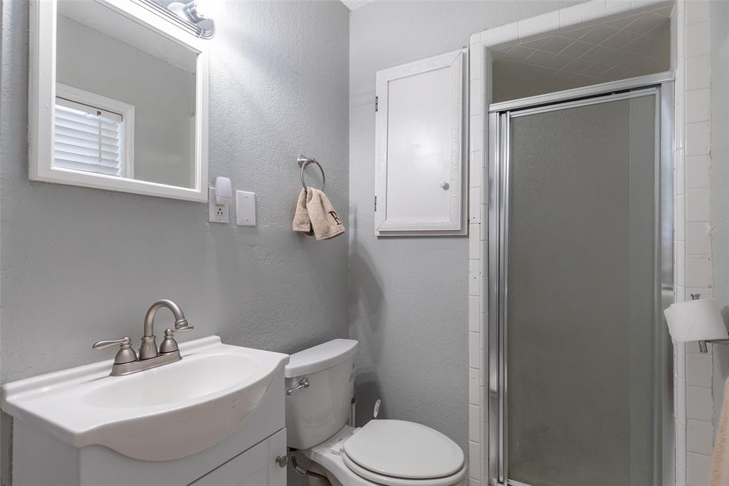 1842 Elmwood Drive Property Photo 19
