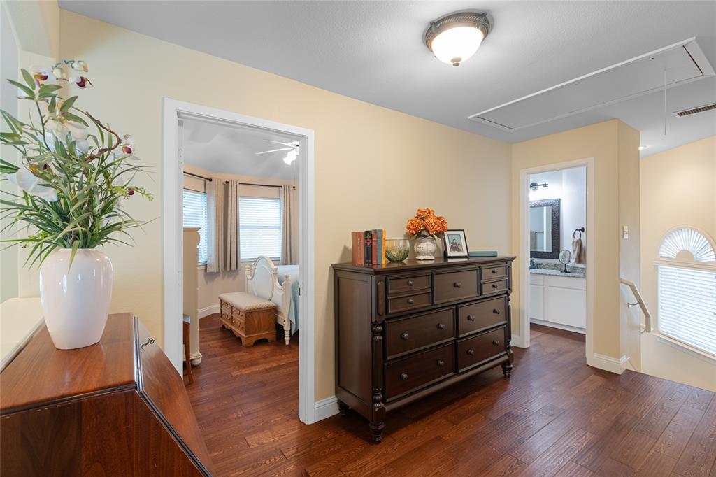 1340 Fairlakes Pointe Drive Property Photo 30