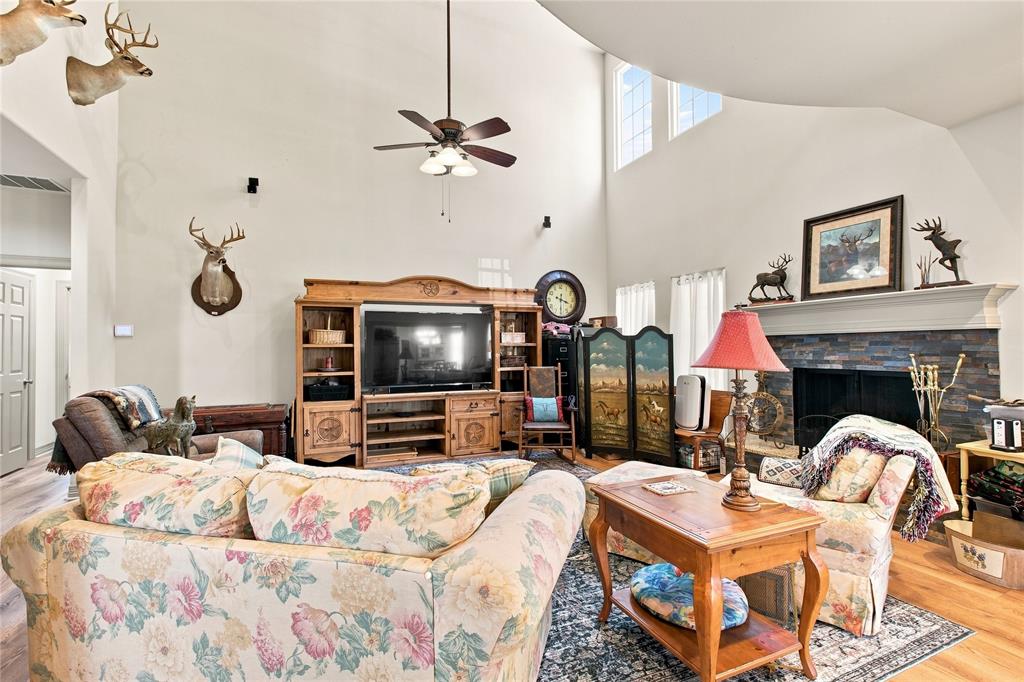 4905 County Road 1134 Property Photo 11