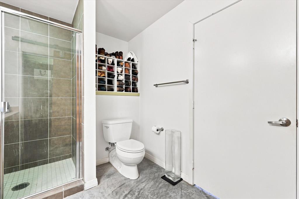 1001 Belleview Street 308 Property Photo 23