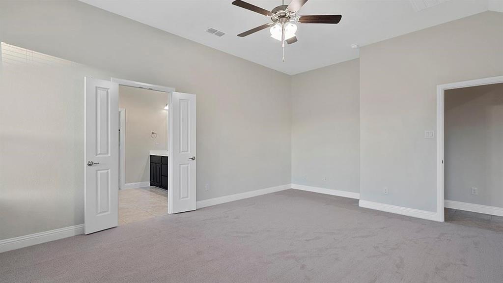 1006 Summer Grove Drive Property Photo 18