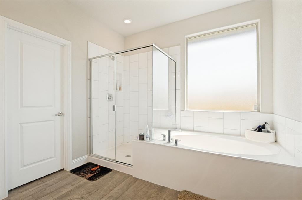1006 Summer Grove Drive Property Photo 26