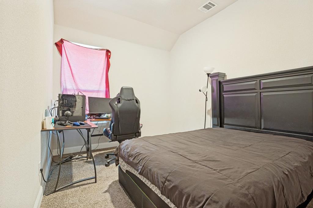 1006 Summer Grove Drive Property Photo 27