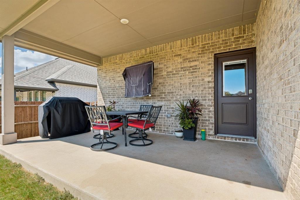 1006 Summer Grove Drive Property Photo 30