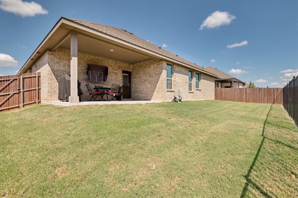 1006 Summer Grove Drive Property Photo 31
