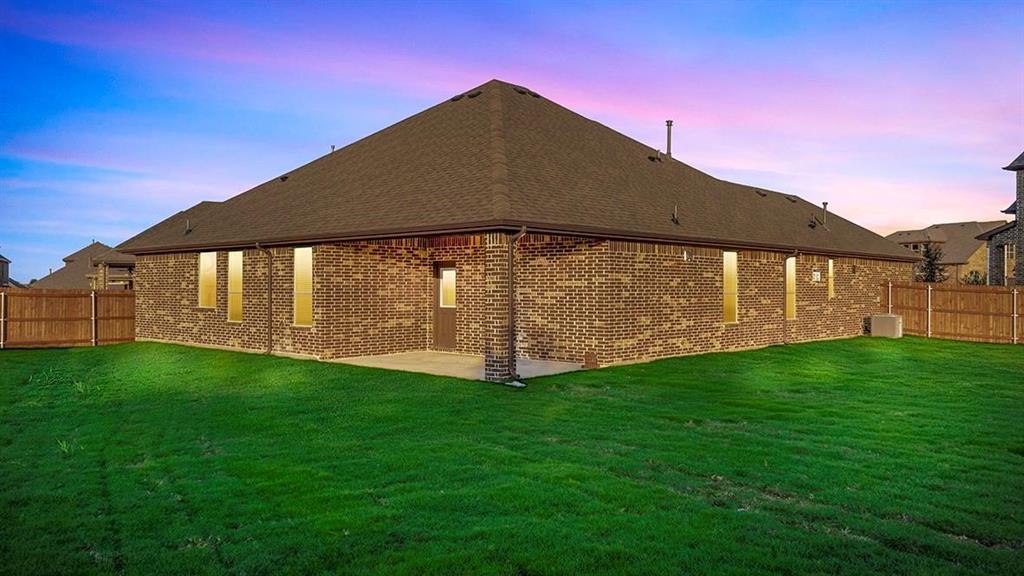 1006 Summer Grove Drive Property Photo 32