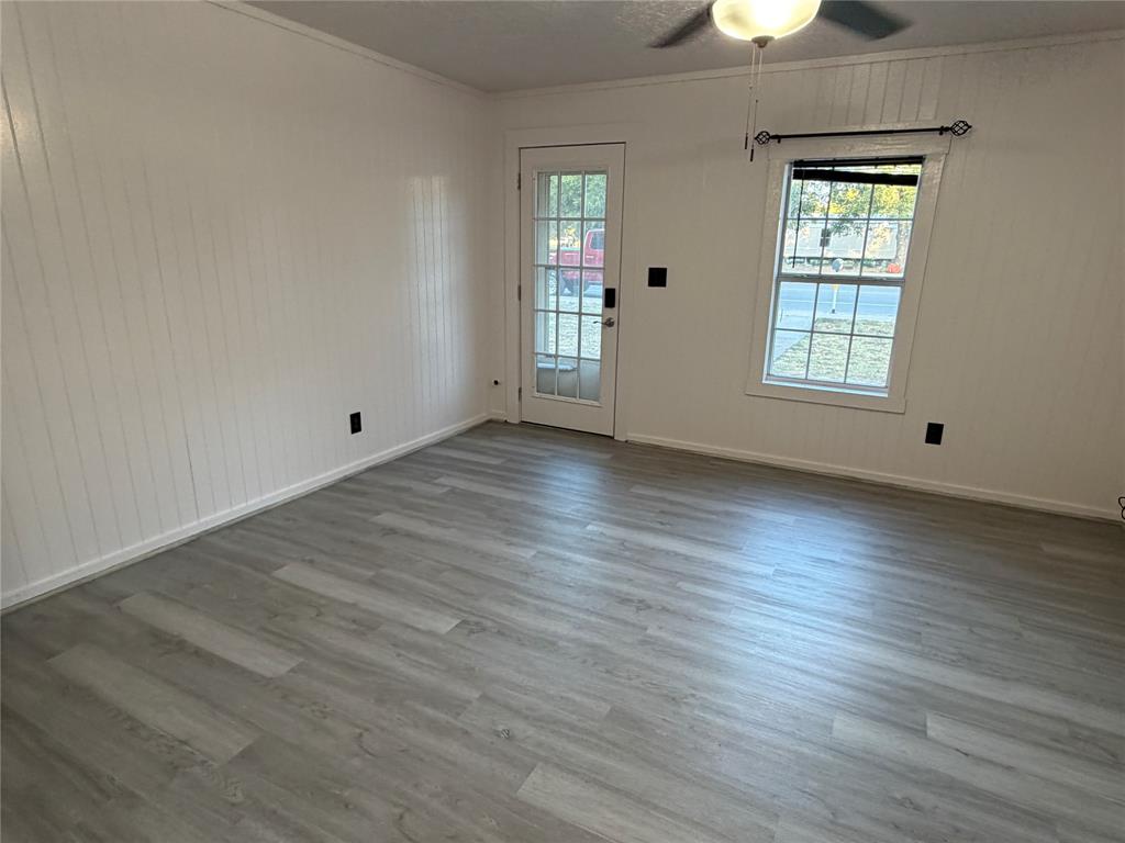309 S Main Street Property Photo 10