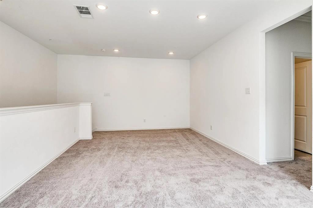 6205 Queens Path Property Photo 16