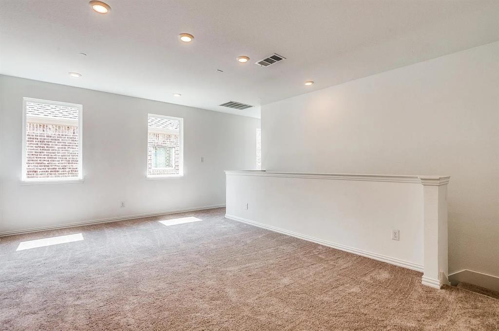 6205 Queens Path Property Photo 19