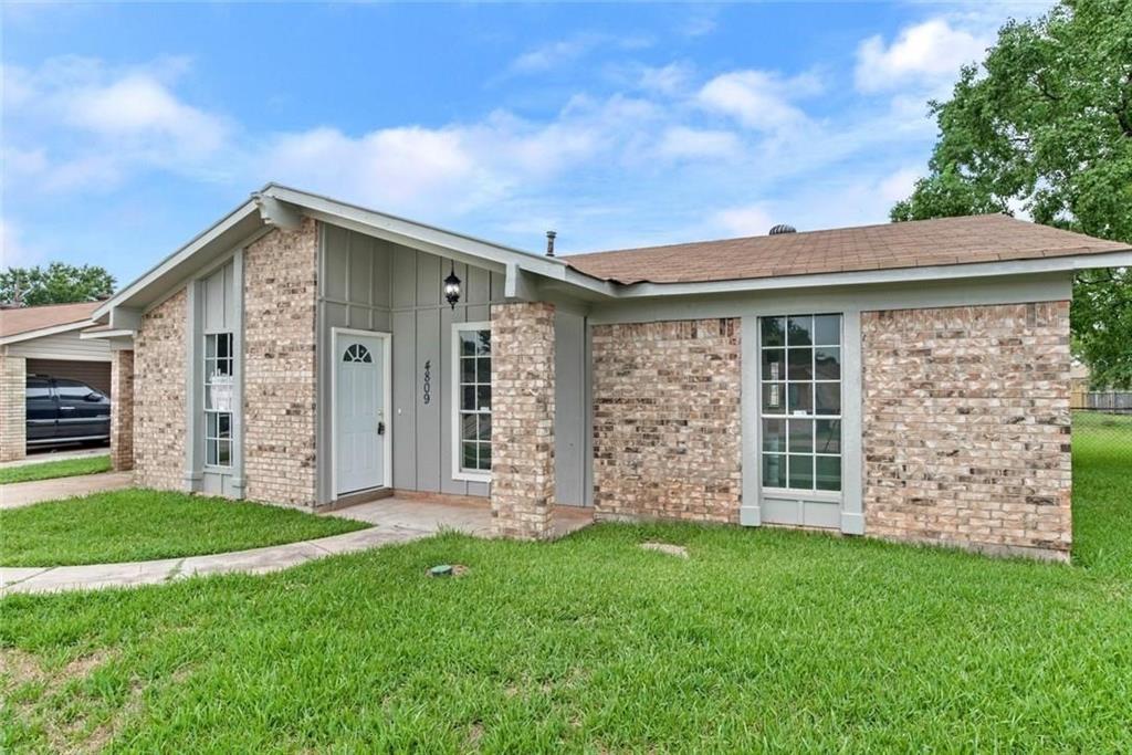 4809 Orchid Circle Property Photo 2