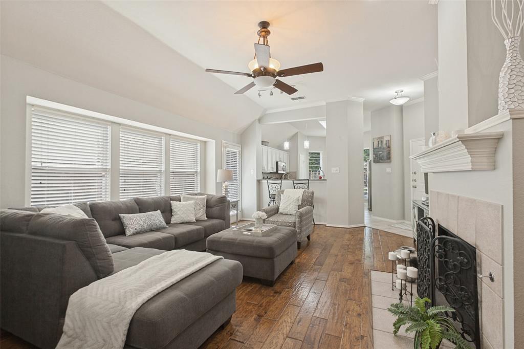 7914 Whispering Tree Lane Property Photo 6