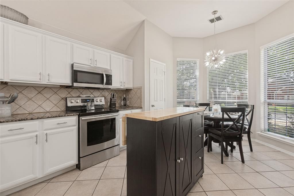 7914 Whispering Tree Lane Property Photo 8