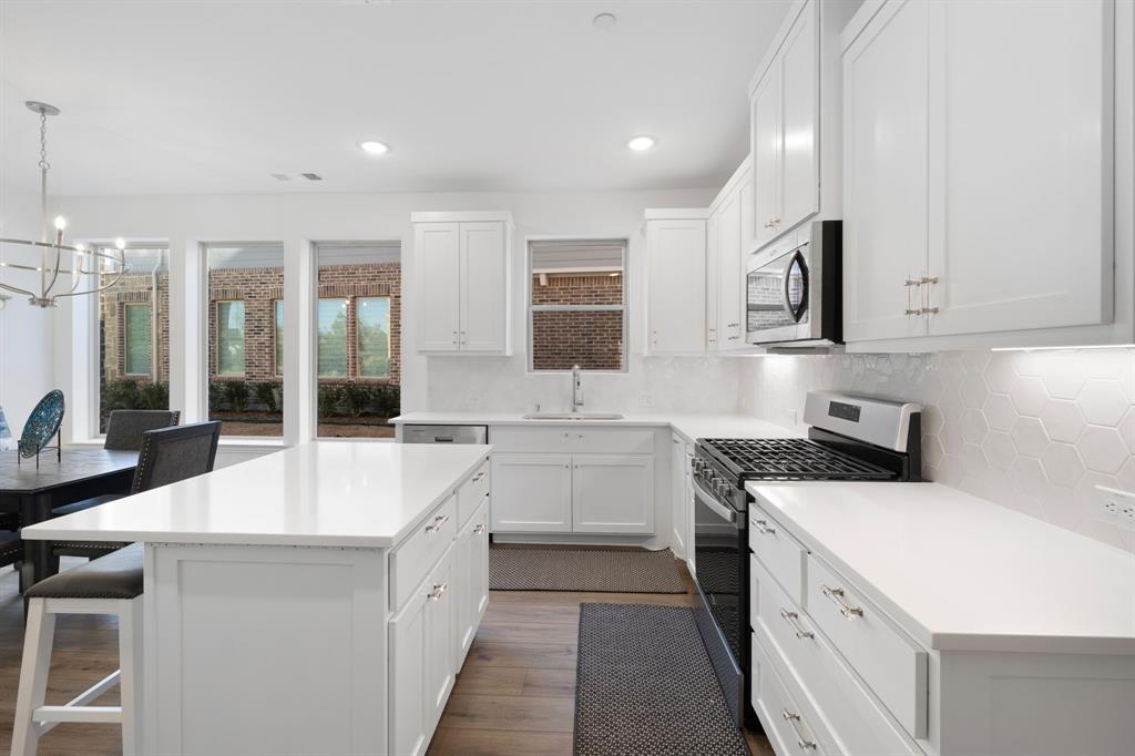 4335 Fall Blossom Drive Property Photo 12
