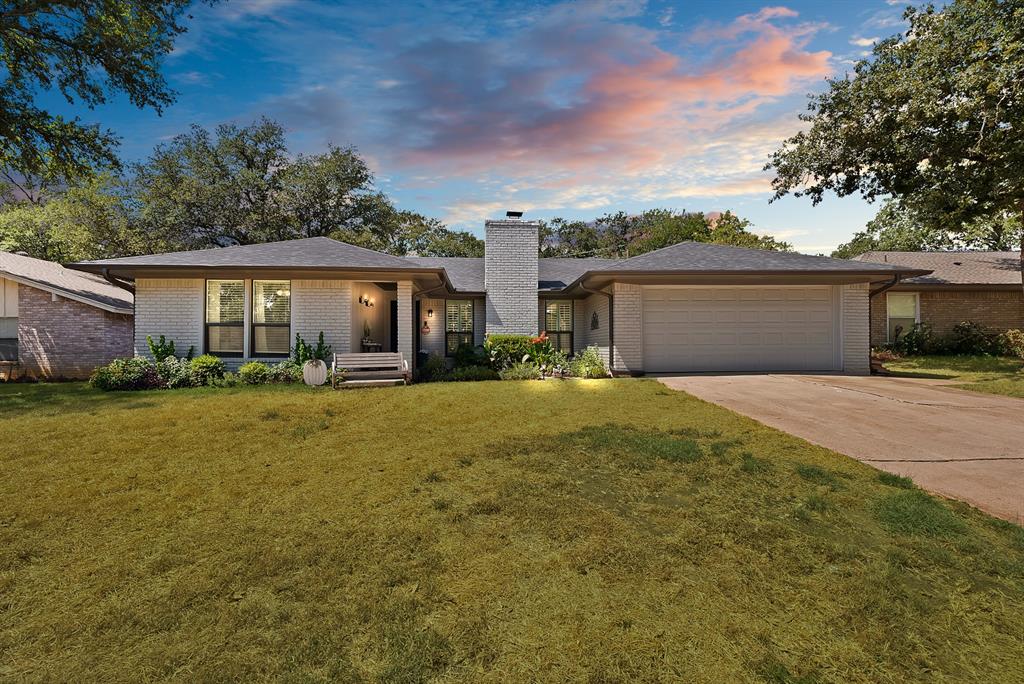2500 Highgate Drive Property Photo 1