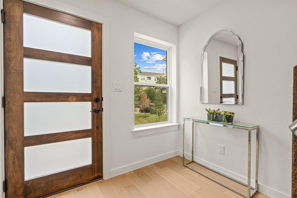 2725 Azalea Park Circle Property Photo 3