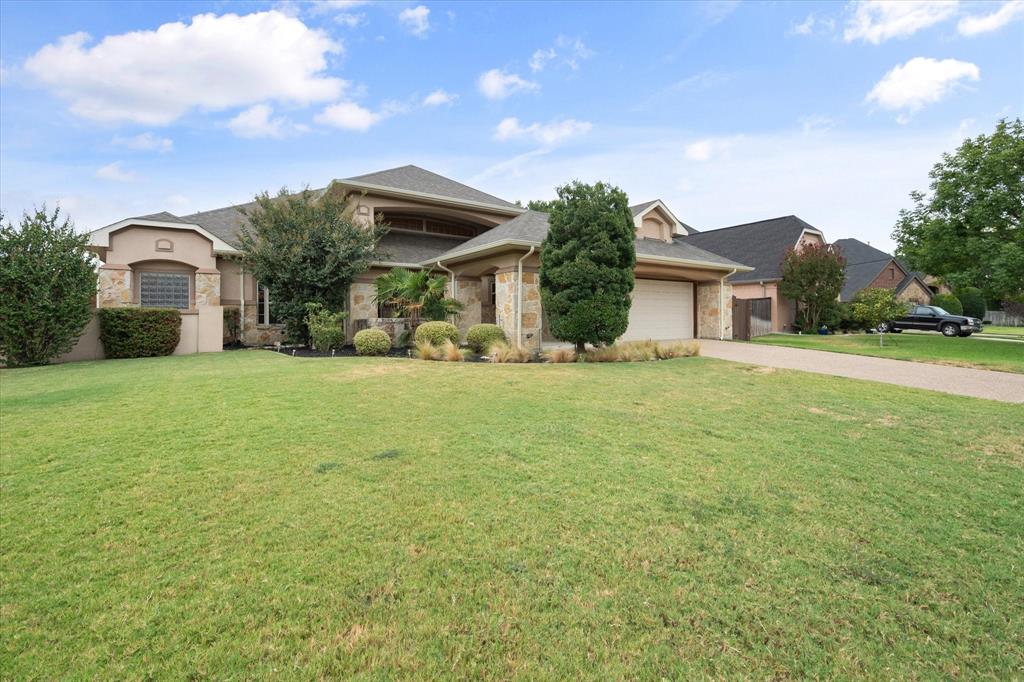 2509 Thoroughbred Lane