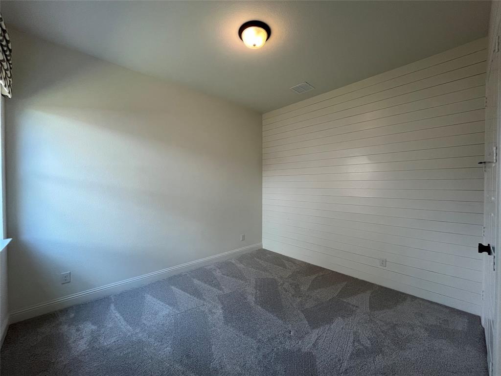 2403 Royal Dove Lane Property Photo 20